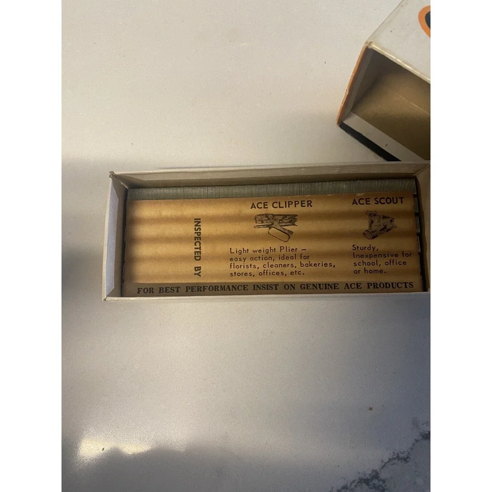 Vintage Ace‎ Clipper Undulated Staples